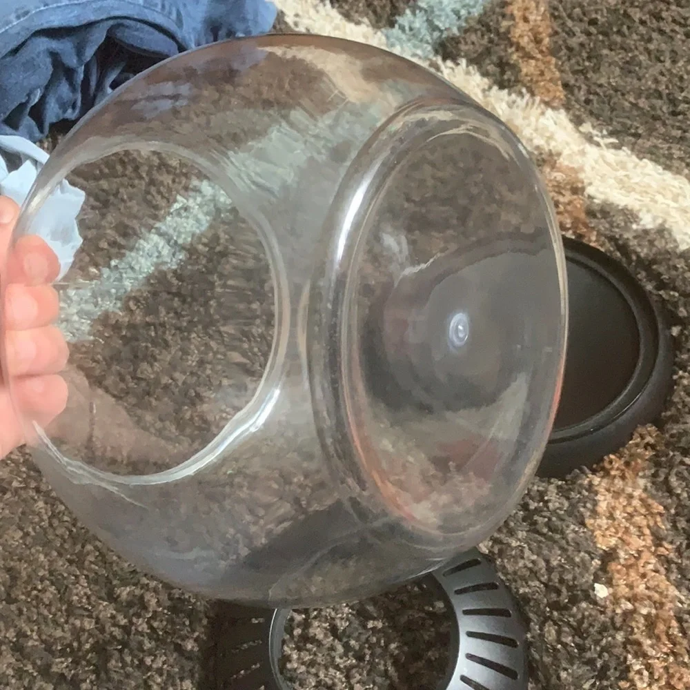 1 1/2 gallon-2 gallon fish bowl